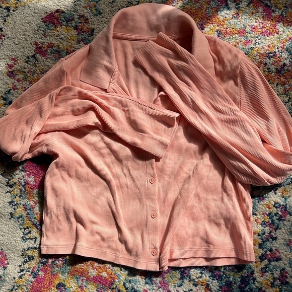 American Eagle size large peach, crop long sleeve - Picture 4 of 4
